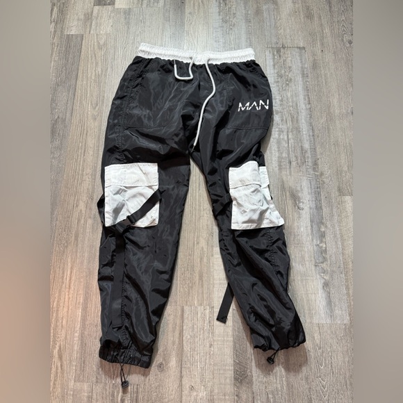 Boohoo Cargo Pants Black and Gray with Elastic Waist casual - Picture 1 of 4